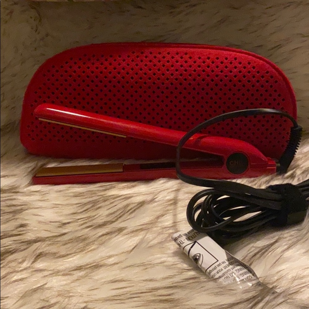 Brand New Chi straightener